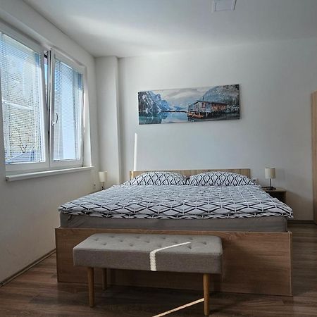 Rezidence Belehradska Lägenhet Most Exteriör bild