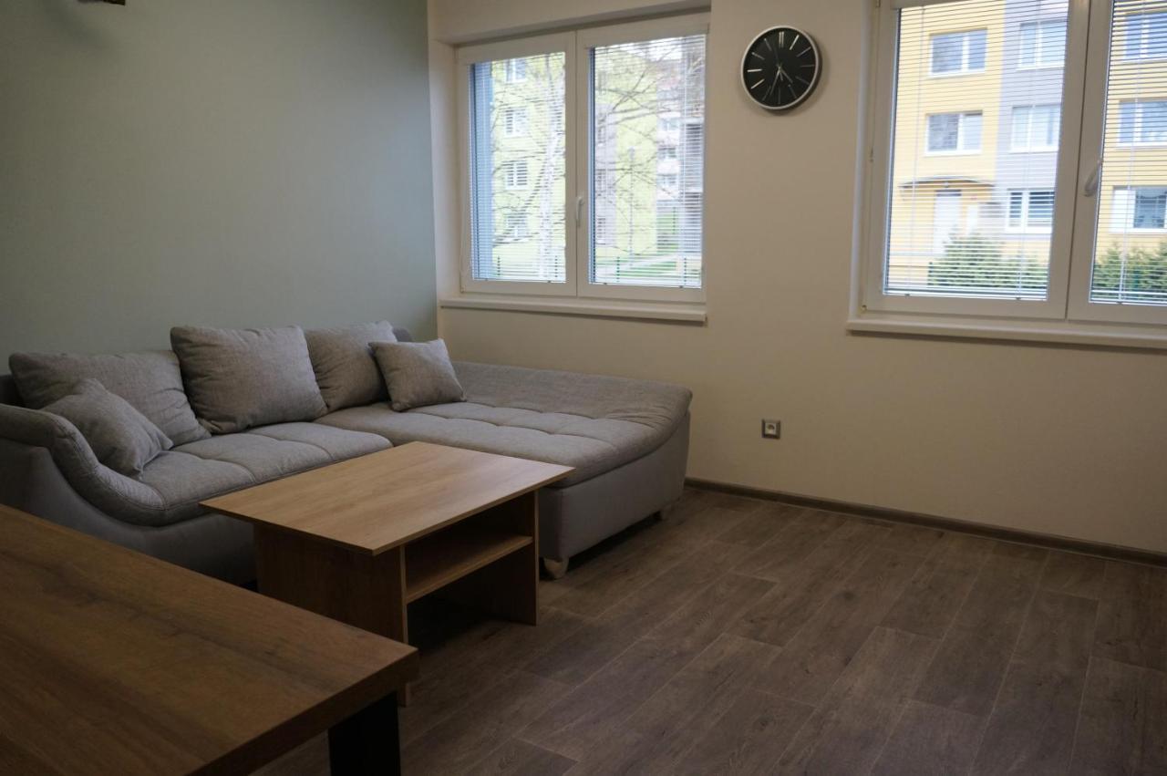 Rezidence Belehradska Lägenhet Most Exteriör bild